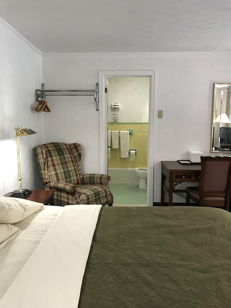 Relax Inn Altoona Exterior foto